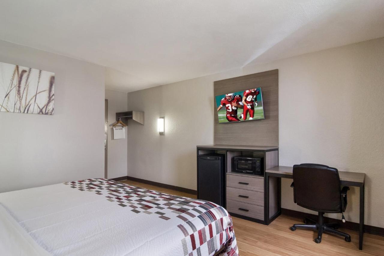 Red Roof Inn & Suites Brunswick I-95 Extérieur photo